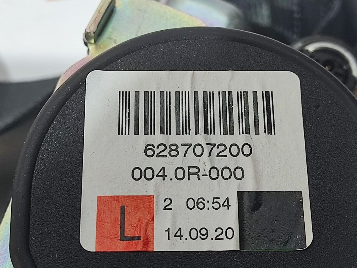 LR072159 Pas bezpieczeństwa tylny lewy LAND ROVER DISCOVERY SPORT (L550) 2015-używany